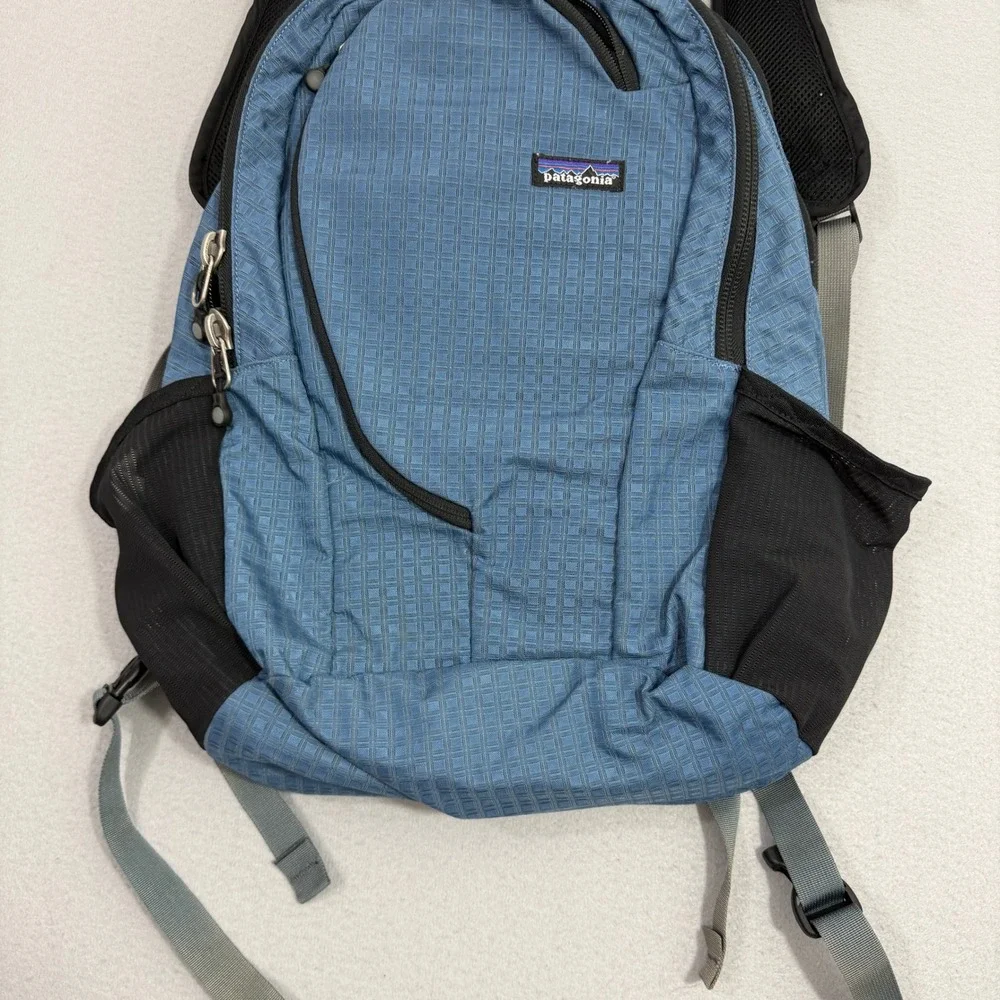 Patagonia Backpack Unisex OS Blue Fuego Daypack Hiking Travel Ripstop Outdoors